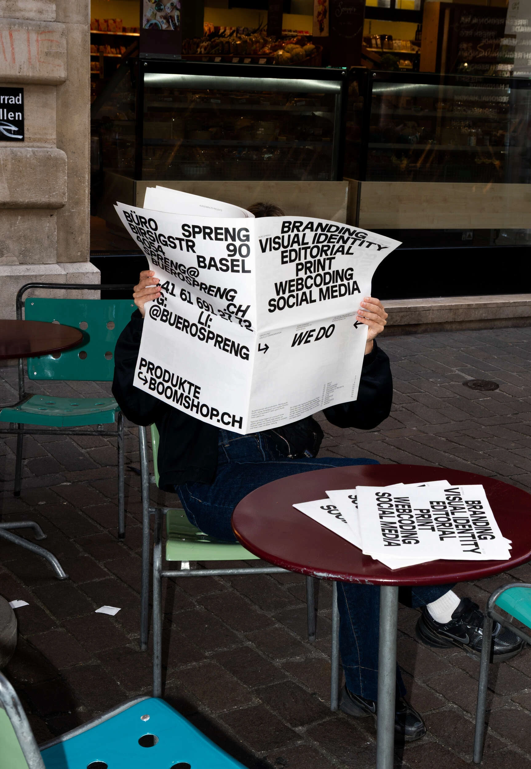 Zeitung lesen